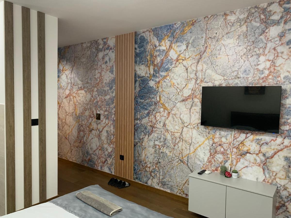 Ad Luxury Apartment Podgorica Exterior photo